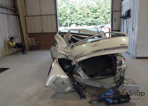 2008 Chevrolet Impala Ltz z USA, uszkodzony, nr VIN 2G1WU583089183405